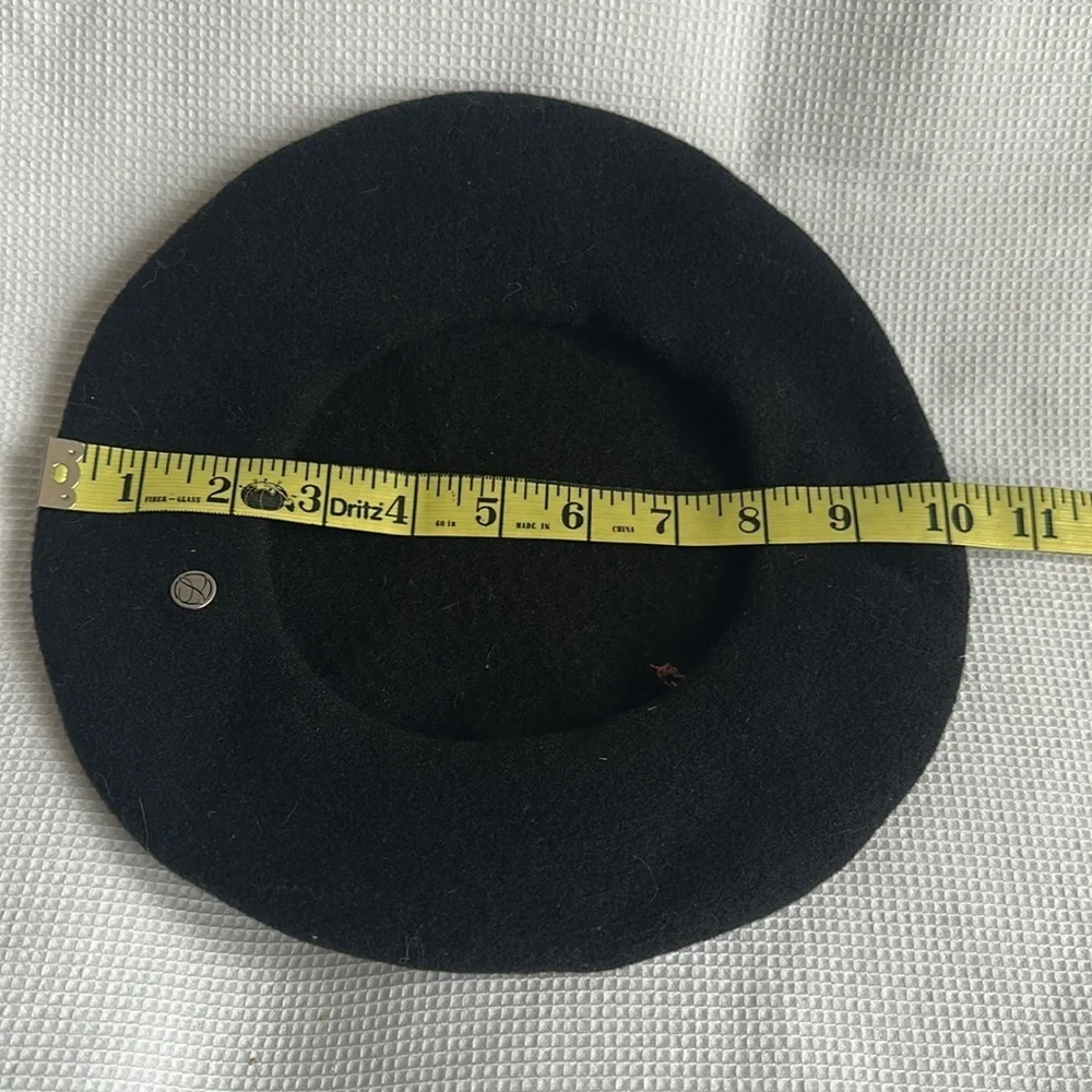 Laulhere France Black Merino Wool Beret Eiffel Tower Embroidery French Size 10 - Picture 6 of 6